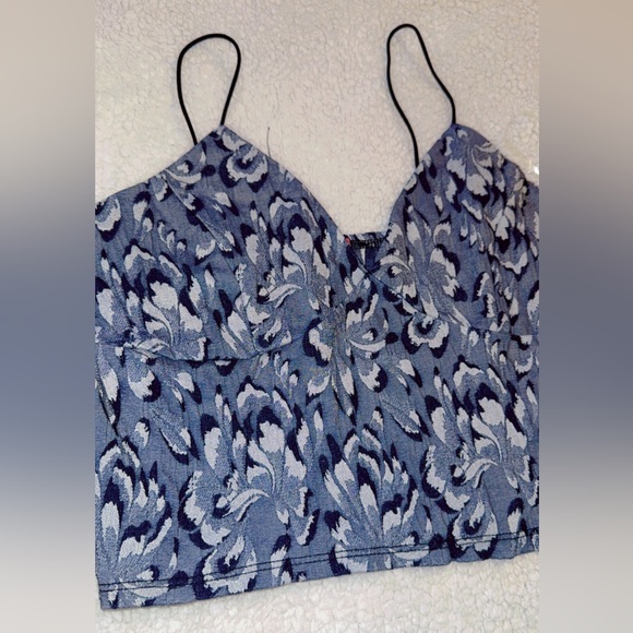 Top - Picture 4 of 4